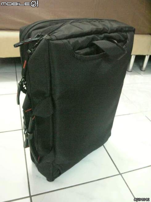 [分享] Carryingcase.net + LAGASHA 3-way 筆電包包