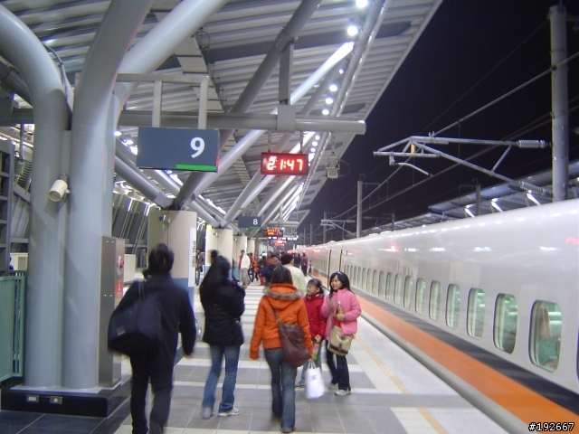 高鐵二次倒退嚕！