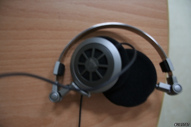 最近買了新的AKG      K412p