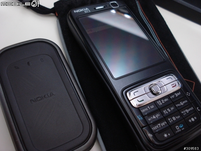 [分享]NOKIA LD-3W GPS接收器 不負責勸敗寫真