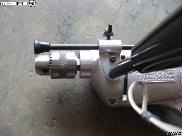 [分享]MAKITA‧7.2安培的強力馬達，鑽起孔來游刃有餘！