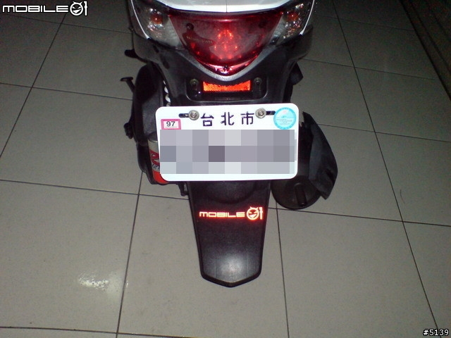 [分享]小惡魔跟我的機車合體照