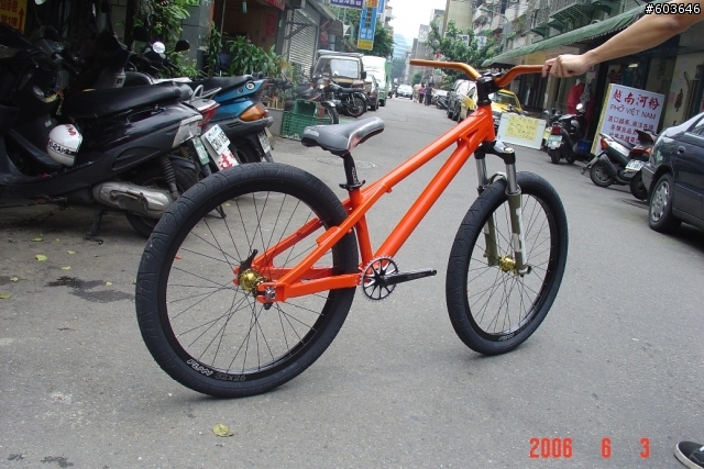 [分享]我的第一台街道車，Agent Bikes! Oange