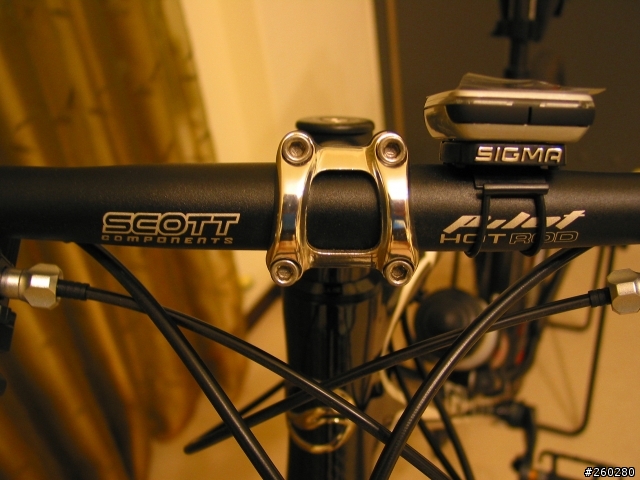 [分享]XTC COMPOSITE--老婆的新車Scott Contessa 40--更新日期970405