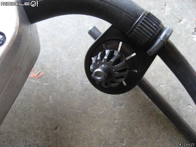 [分享]MAKITA‧7.2安培的強力馬達，鑽起孔來游刃有餘！