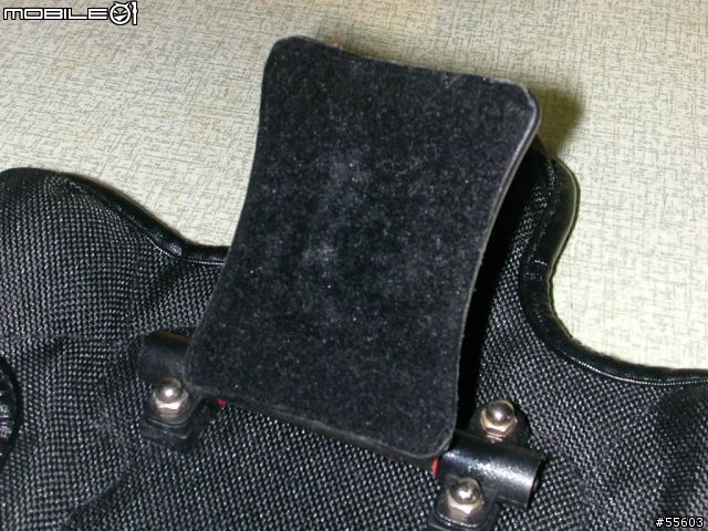 [分享] G-Smari 加強版 + 五爪車用手機/PDA座