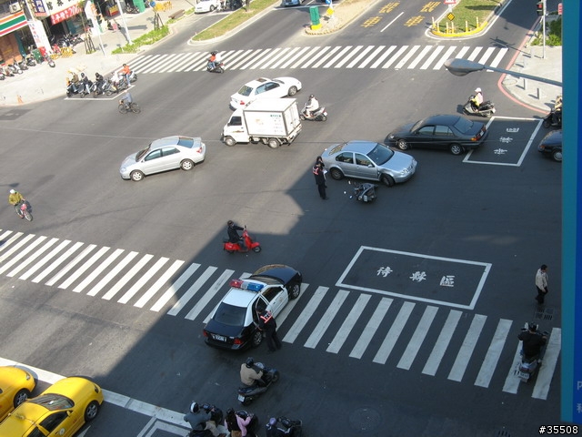 [分享]車禍現場