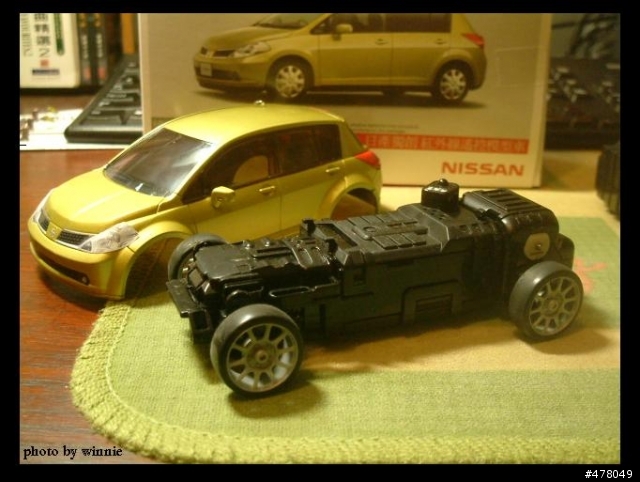 [分享]日產 TIIDA 紅外線遙控模型車