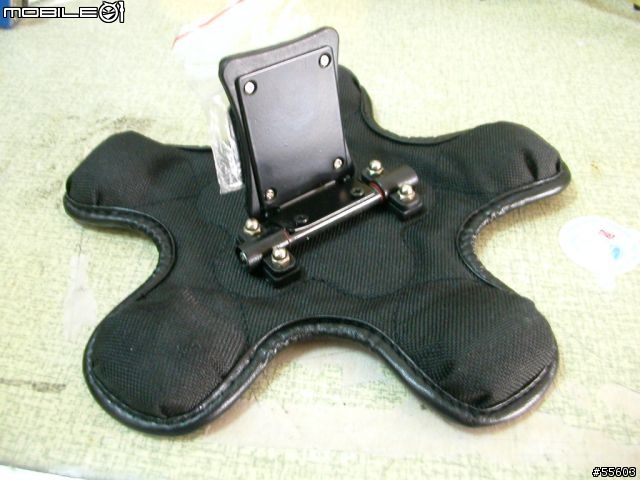 [分享] G-Smari 加強版 + 五爪車用手機/PDA座