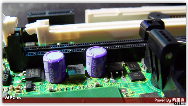 親愛的 你被mini-itx包圍啦!! MSI MS-9642 雙核工業版