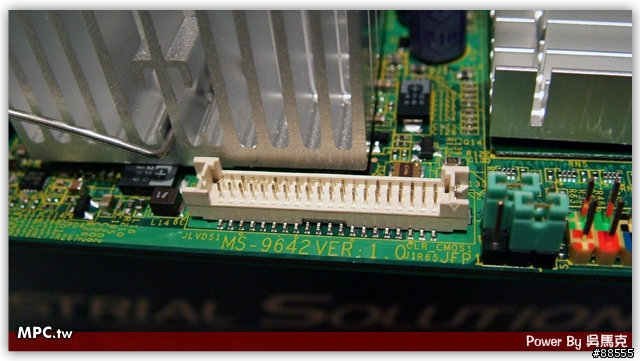 親愛的 你被mini-itx包圍啦!! MSI MS-9642 雙核工業版