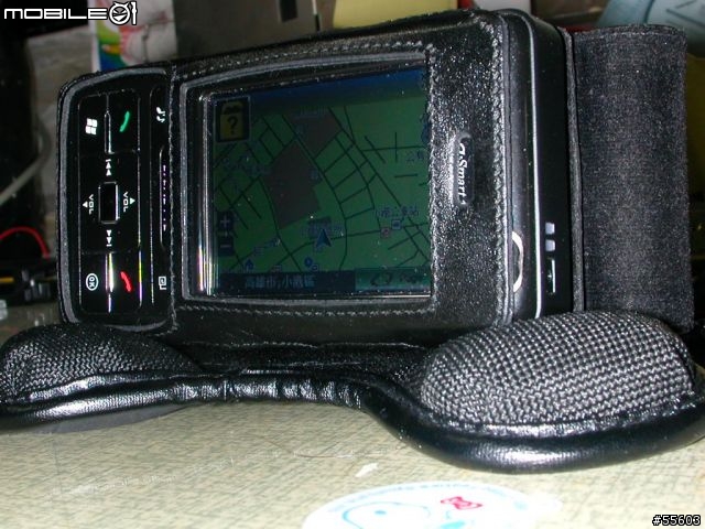 [分享] G-Smari 加強版 + 五爪車用手機/PDA座