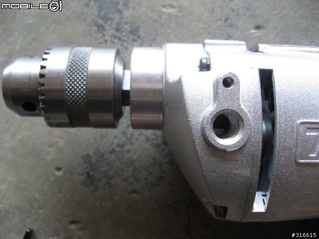 [分享]MAKITA‧7.2安培的強力馬達，鑽起孔來游刃有餘！