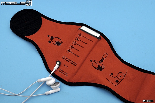 [分享] 時尚運動 - Nike+ iPod sport kit with Armband (加 Nike+ AirMax 180 鞋圖)