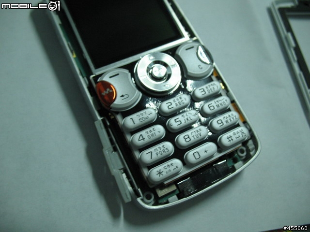 我的SE-W810i "車禍"開刀記!!