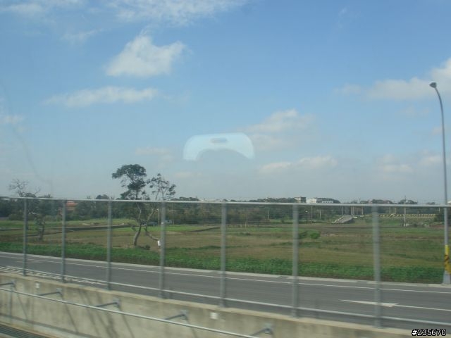 [分享](汽車綜合討論區)我的「偽」F1之夢, 時速302km/hr(圖超多, 有GPS的時速)1/16新增照片