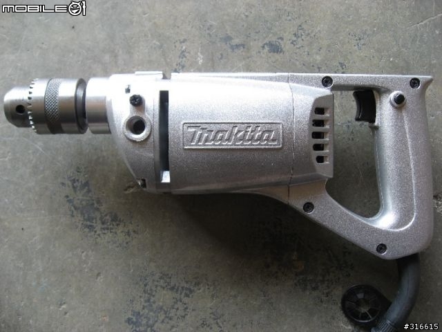 [分享]MAKITA‧7.2安培的強力馬達，鑽起孔來游刃有餘！