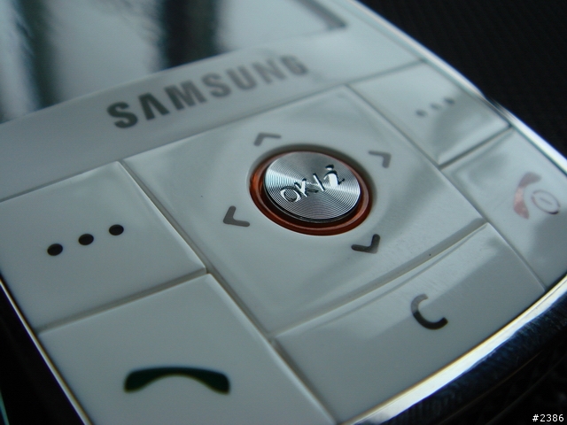 墜入凡間的天使  SAMSUNG SGH-D808