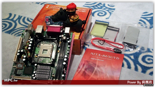 親愛的 你被mini-itx包圍啦!! MSI MS-9642 雙核工業版