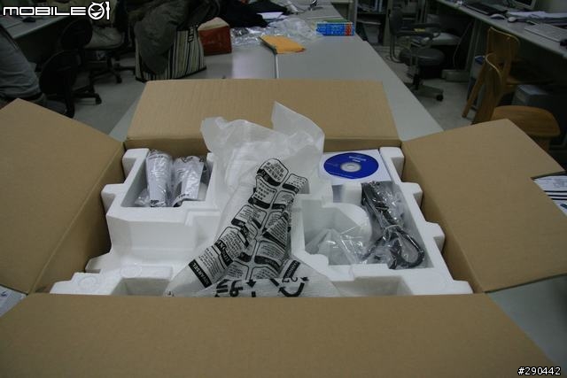 [開箱分享]Dell UltraSharp 2007WFP