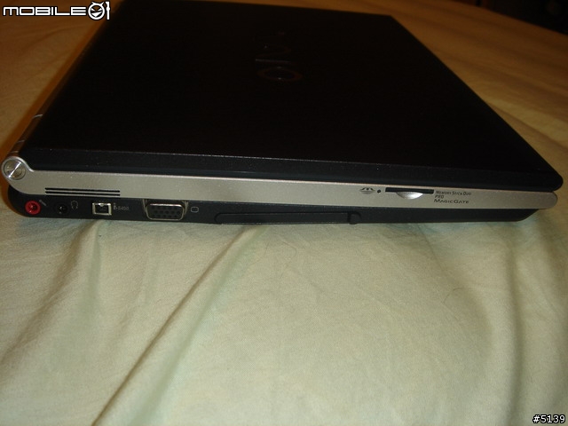 [分享]VAIO SZ33TP/B 開箱 (新增Vista使用心得)