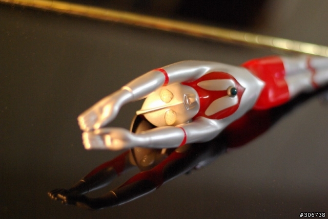 ultraman 烏嚕托拉滿 鹹蛋超人