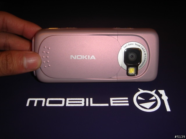 [分享]Nokia N73 粉紅版 純外觀