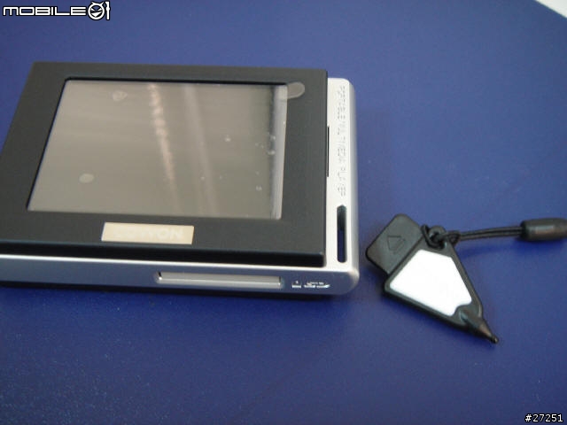 [分享] COWON D2 + MX90VC (圖多)