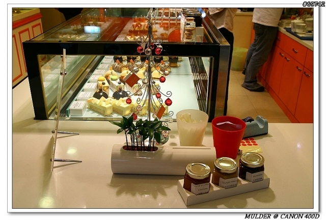 [MoMo桑分享] 15區法式烘焙（15eme Patisserie) <= 叫人怎麼抵擋的住馬卡龍的魅力
