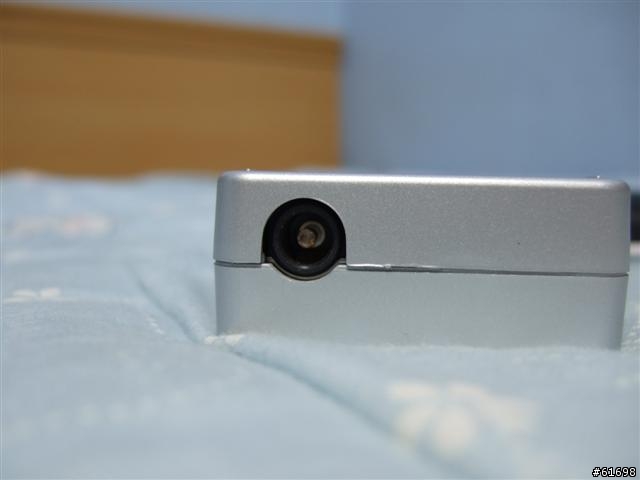 [分享]panasonic-y5的後續使用心得及週邊(副廠變壓器,擴充座,Gigabit網卡,1394與usb的擴充卡)
