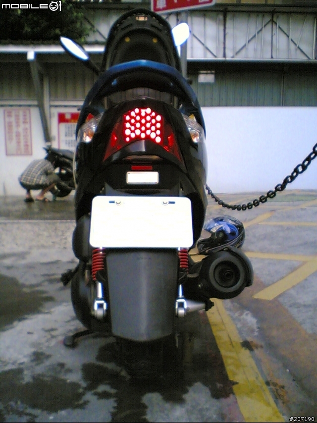 [DIY] 車尾燈(食人魚LED) 02/16更新