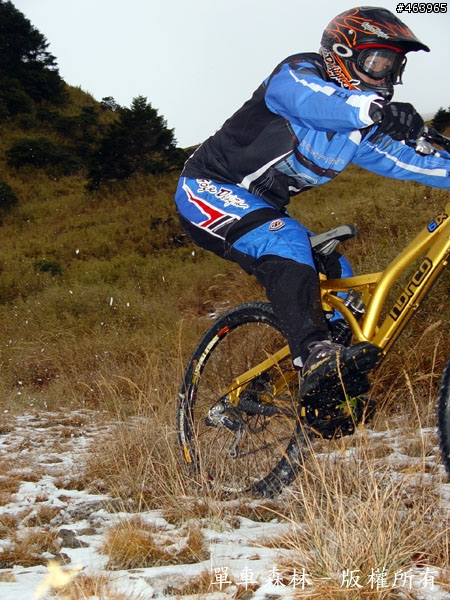 [雪地騎乘經驗分享]Ride the bike in the snowfield 台灣雪地騎乘