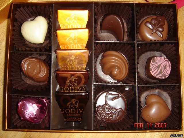 情人節快到了結果買了... Godiva