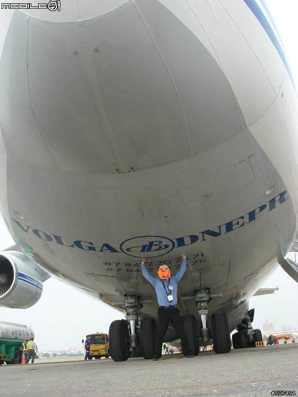 [分享]全球最大運輸機之一 Antonov AN-124-100 @ KHH