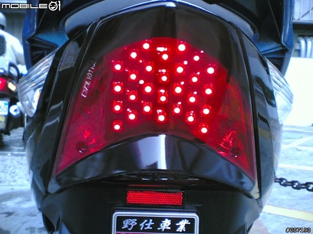 [DIY] 車尾燈(食人魚LED) 02/16更新