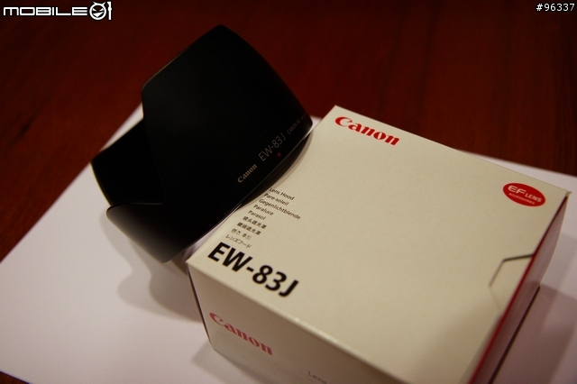 終於敗了~~Canon 17-55 IS USM