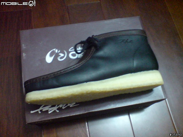 [分享-限量鞋]Clarks Wallabee天蠍座版，潮流大師Futura與經典的組合~
