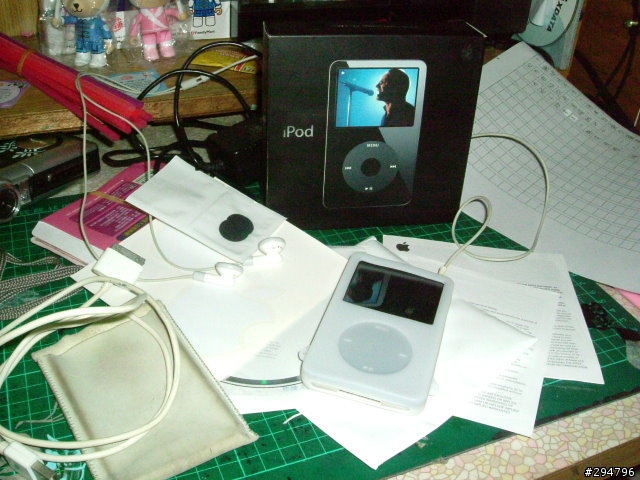 iPod Video 開盒照(慢了一年[汗])(副大量圖片)