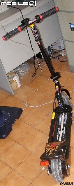 哪位大大可教 DIY 24V電池劑量 顯示表 (電動車用)