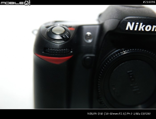 [分享]D80開箱，+SB600離閃試拍