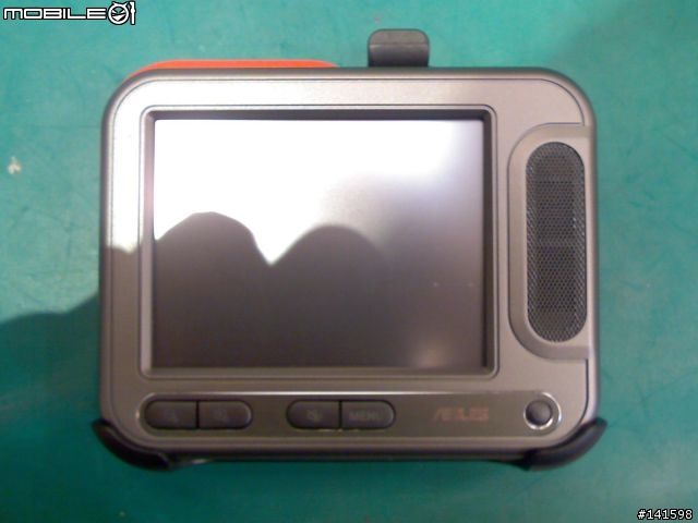 [開箱照] ASUS 多媒體導航機S102