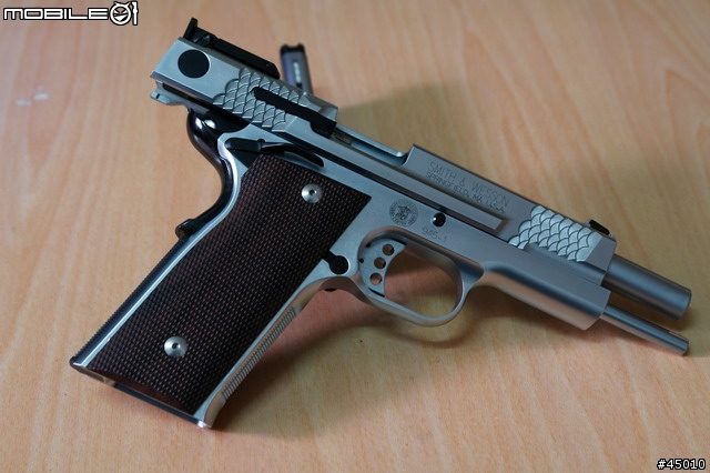 [分享]KSC M945 銀色魚鱗版 圖小多