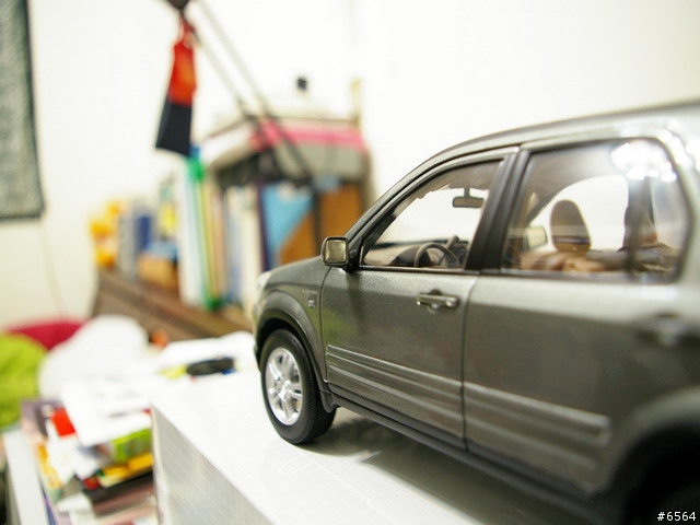 HONDA CRV-II 1:18 夢幻逸品合金模型