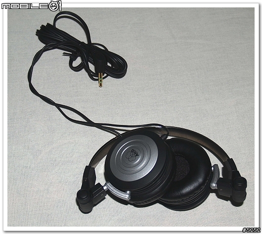 [分享]非專業分享 AKG K26P 頭戴耳罩式耳機