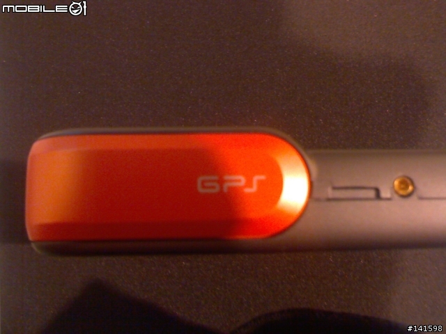 [開箱照] ASUS 多媒體導航機S102