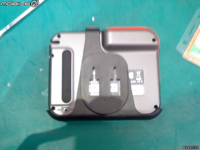 [開箱照] ASUS 多媒體導航機S102