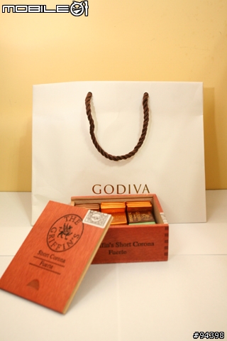 [小分享]Godiva片裝巧克力-披著Davidoff皮的Godiva