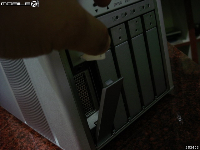 [敗家入手] 銳安SR6600-5S-WBS1 與 WD 500GB RE2 *5 所組成的 2TB 敗入介紹