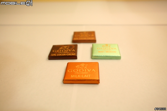 [小分享]Godiva片裝巧克力-披著Davidoff皮的Godiva