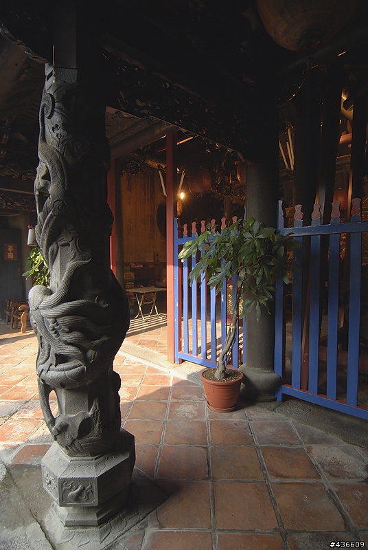 Nikon D80 + Tokina T124 解毒照